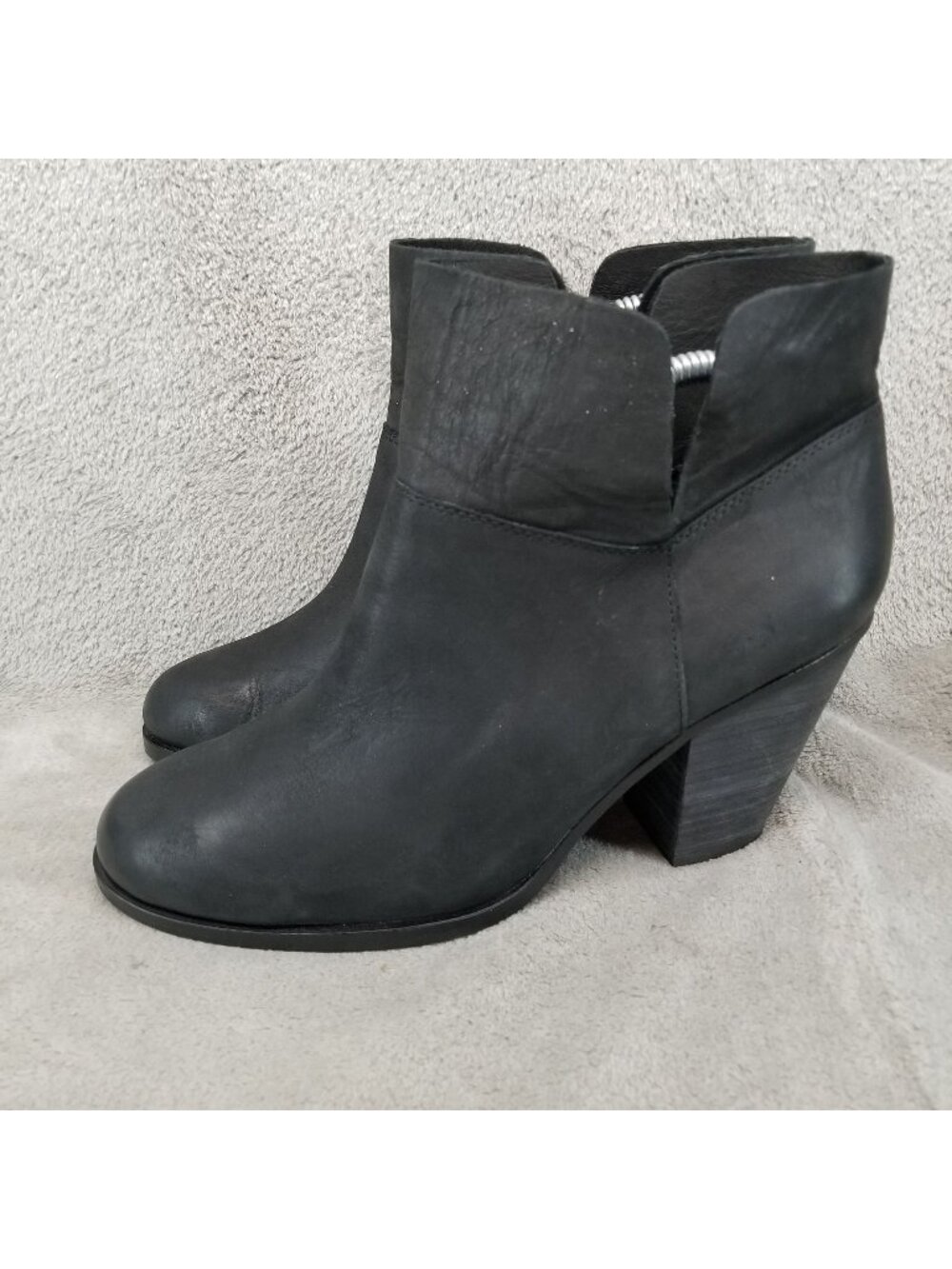 Vince Camuto Shoes Womens 10 Black Leather Helyn Heel Ankle Boots *Read*